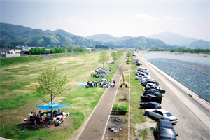 ５月上旬 大川緑地公園