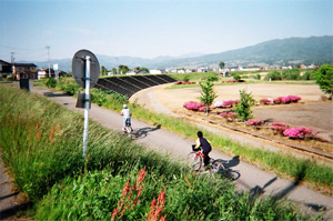 ５月中旬 日橋川緑地公園