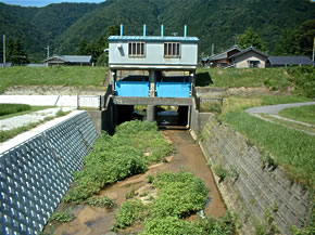 川表側全景写真