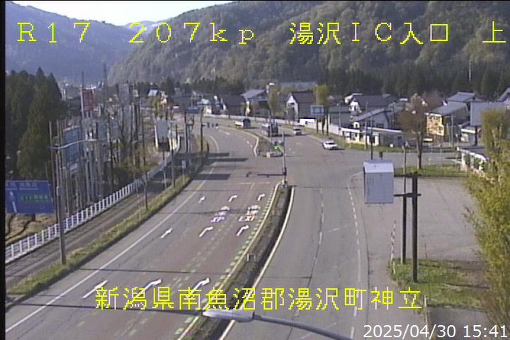 ライブカメラ 国道17号　湯沢IC入口（207キロポスト）