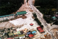 栃尾中学校周辺の被災状況