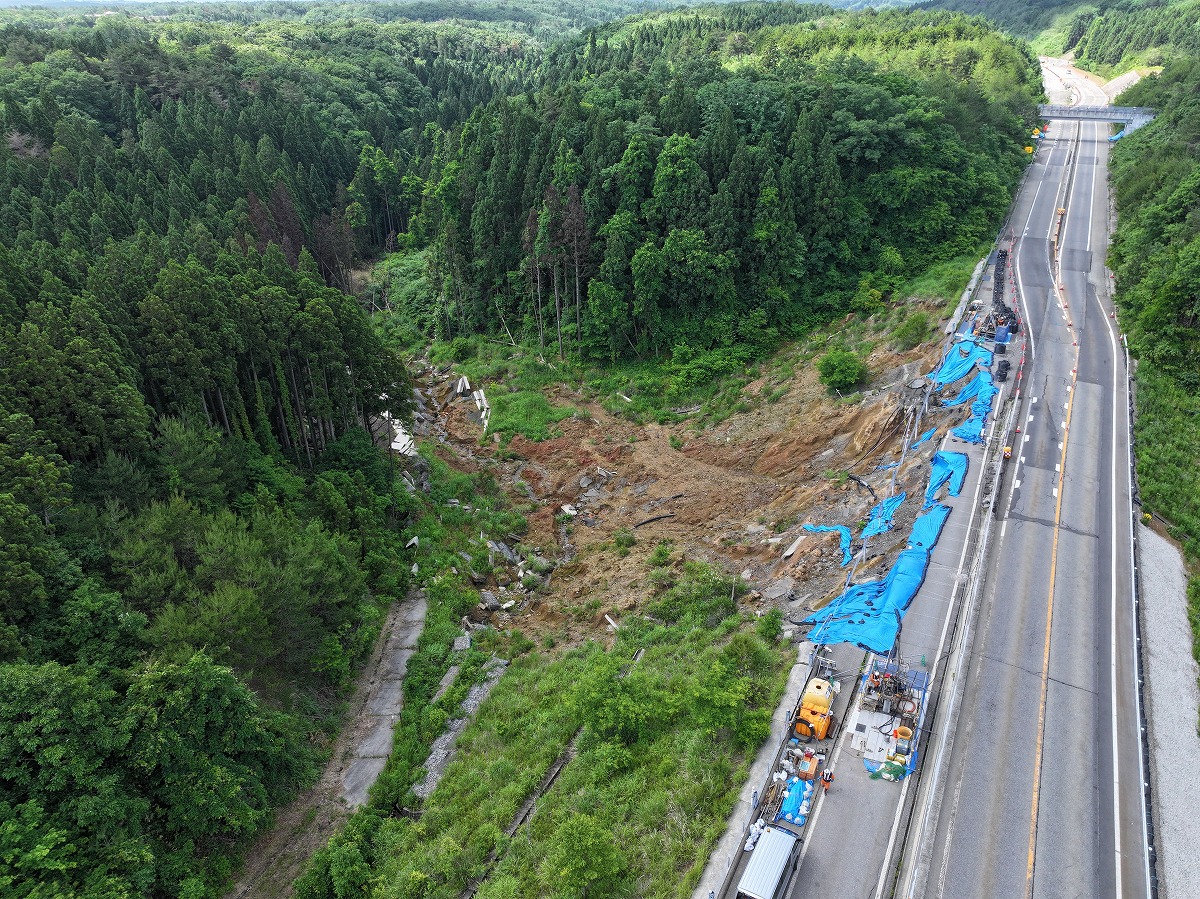 走行性の改善状況｜E41 能越自動車道・のと里山海道 災害復旧