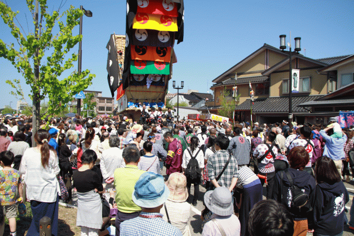 青柏祭の模様