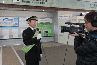 新高岡駅