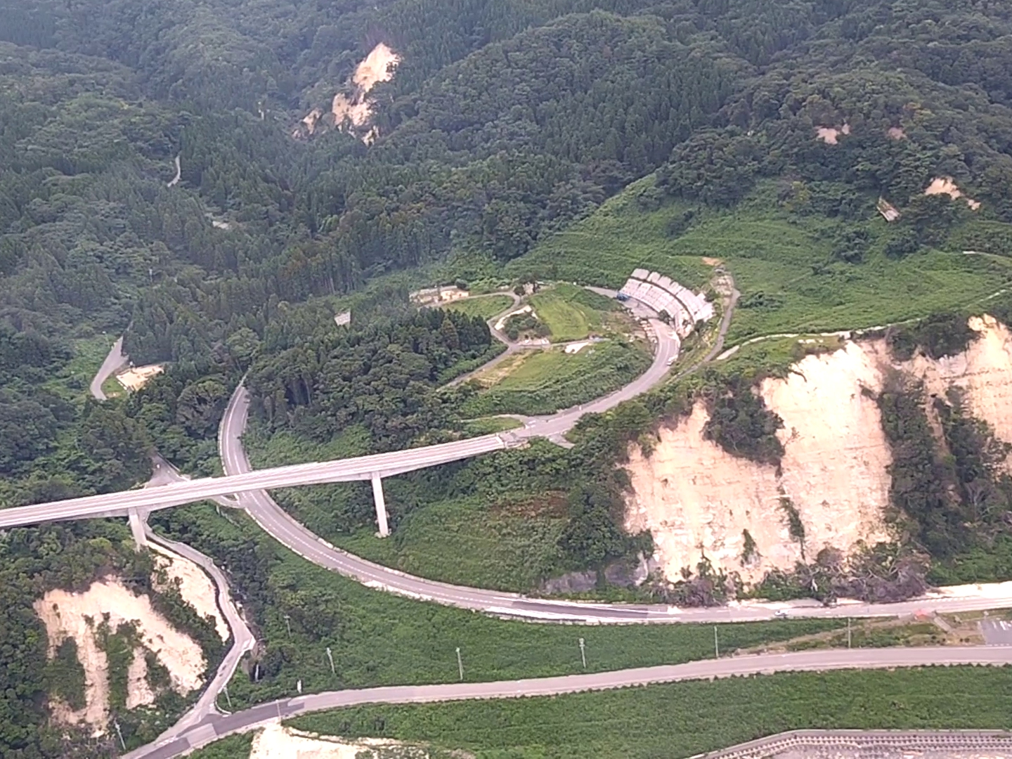 大谷ループ・橋工区写真2