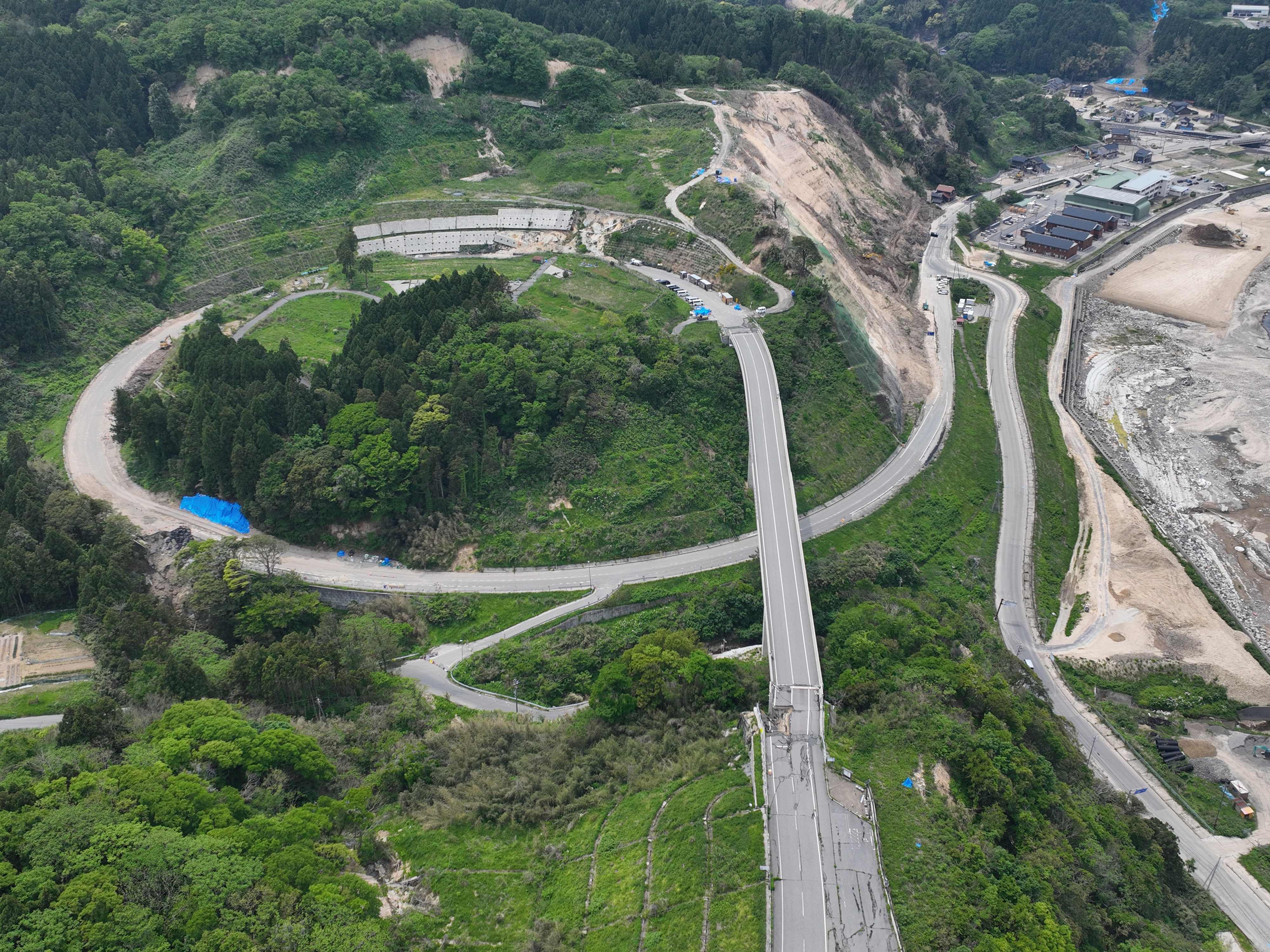 大谷ループ・橋工区写真5