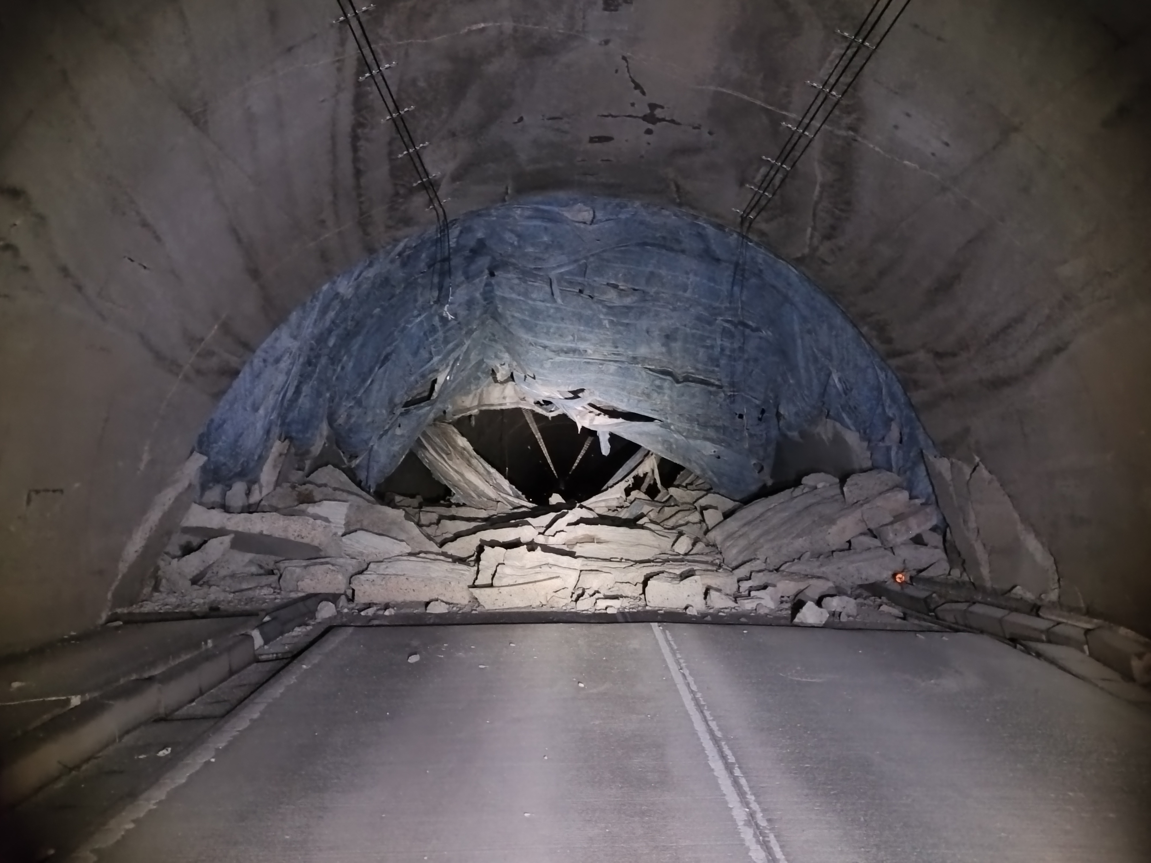 中屋トンネル工区写真1