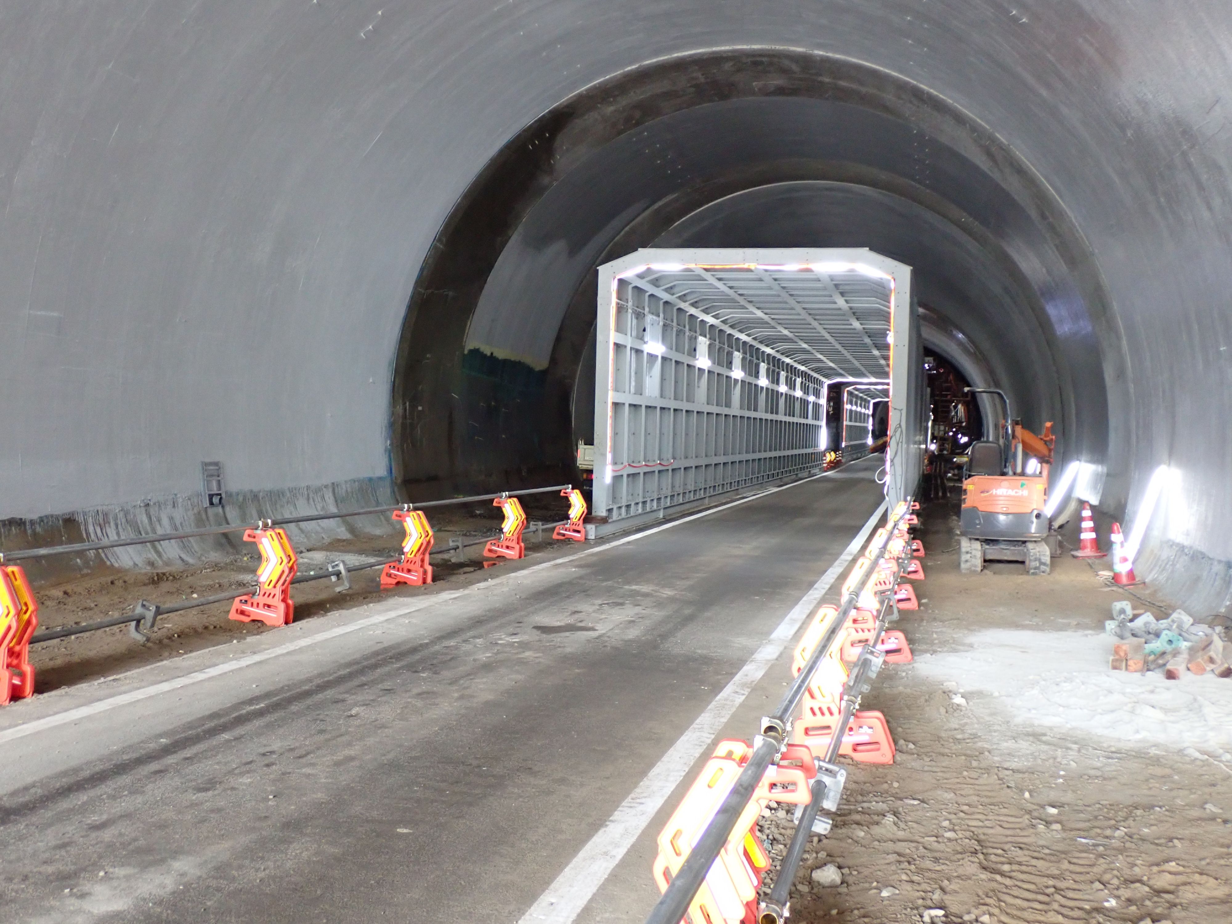 中屋トンネル工区写真4