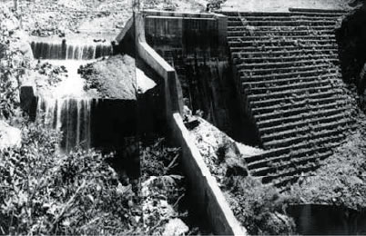 The completion of Shiraiwa Sabo Dam (1939)