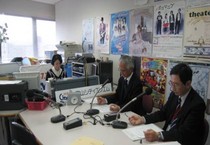 ラジオ局内の様子 ラジオ局内の様子